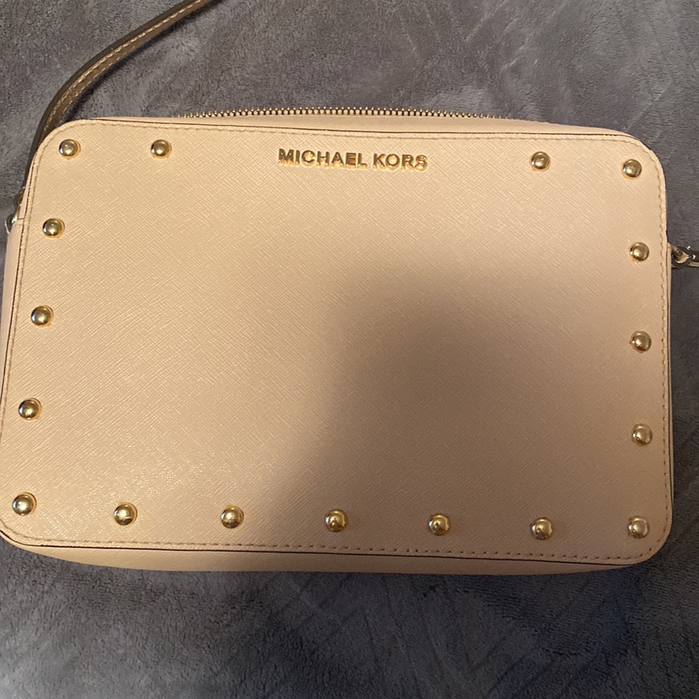 Michael kors crossbody